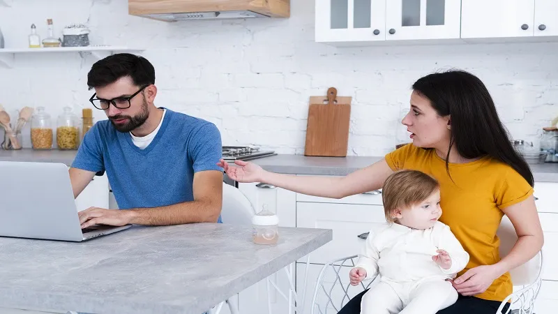 fpmomhacks parenting advice by famousparenting